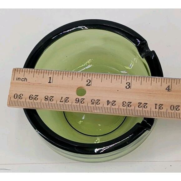 Vintage Mid Century Modern Green Glass Ashtray 3.75" Round 2 Slots - Picture 7 of 8